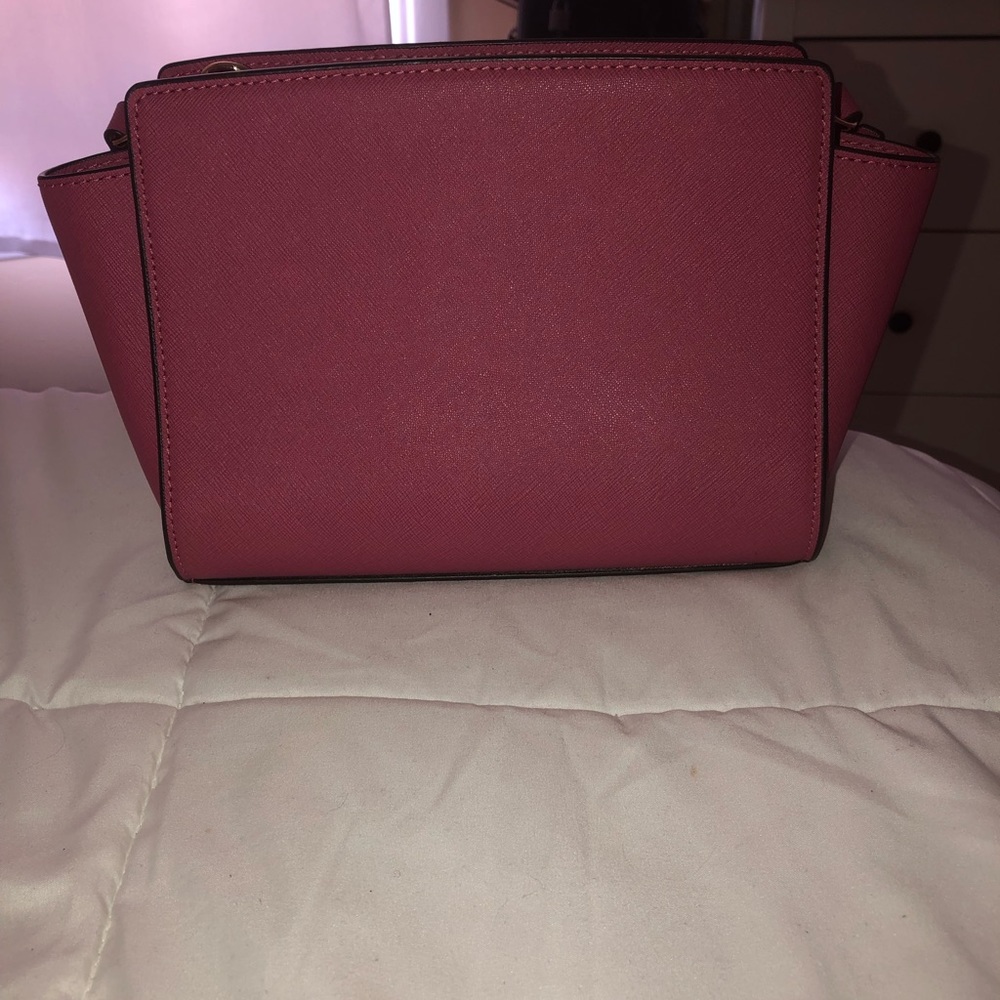 Michael Kors Purse - Picture 4 of 8
